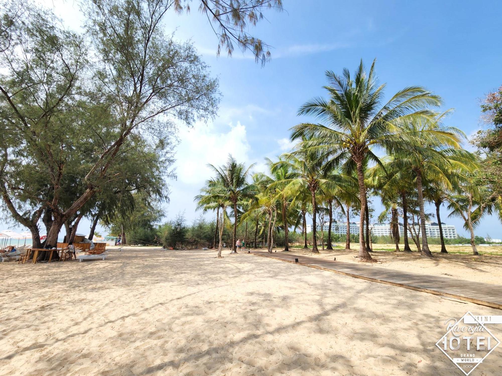 Riverside Mini Hotel Grand World Phu Quoc Buitenkant foto